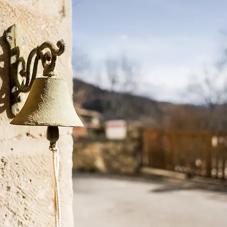 La Treille Rouge Bed & Breakfast *