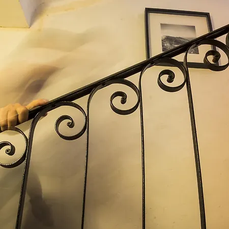 La Treille Rouge Bed & Breakfast