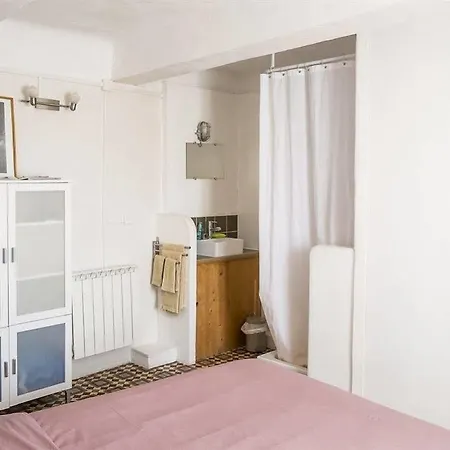 La Treille Rouge Bed & Breakfast Forcalquier
