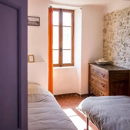 Bed & Breakfast La Treille Rouge *